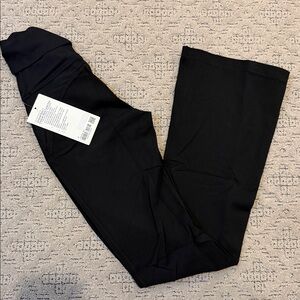 Lululemon size 4 black  Groove Nulu Foldover-Waist Flared Pant